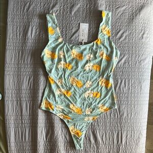 NWT Fighting Eel Puakenikeni Santorini Bodysuit in Tidepool color size Large